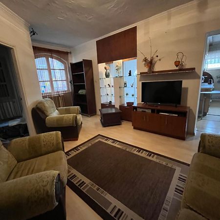 Tocc Apartman Gyál Exteriör bild